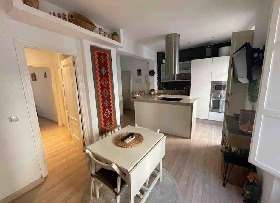 180 Home Casa Rodrigo De Triana เซบีญา ภายนอก รูปภาพ
